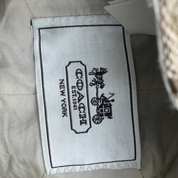 Coach Hat/Cap Newsboy style.Signature print. Tan/Metallic Leather trim.Original. - Picture 3 of 16